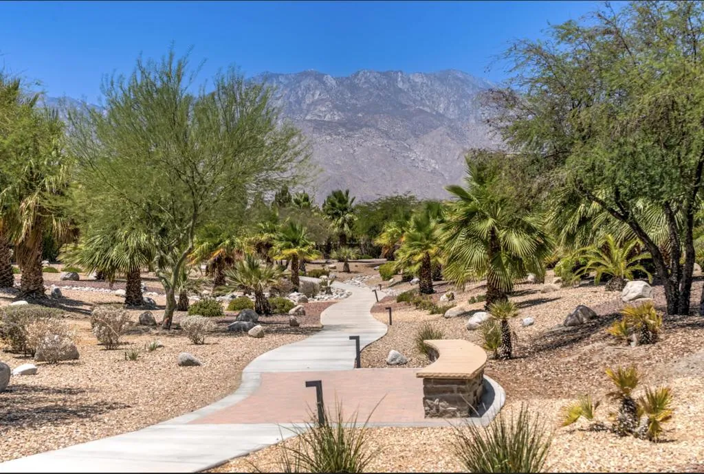 67360 N Laguna Drive, Cathedral City, California 92234 home-pic-25